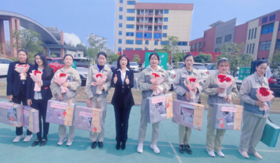 致敬必发最美的她